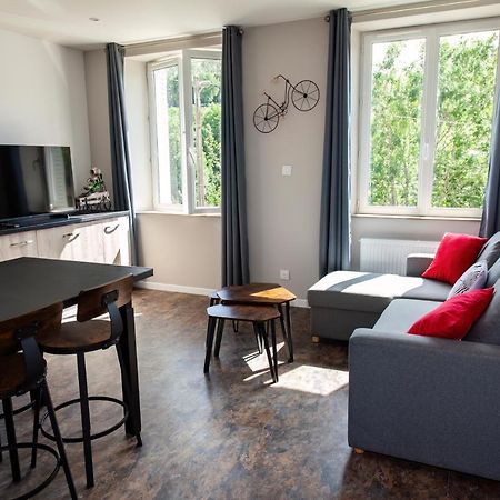 La Batisse L'Arbre Beige Lejlighed Le Petit-Abergement Eksteriør billede